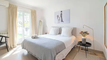 JAMES FCD56 - stunning villa in between the vineyards surrounding Saint Tropez