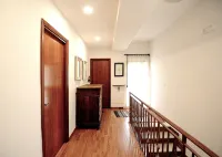 ANCIENT FARMHOUSE SURROUNDED BY GREENERY 세체 호텔