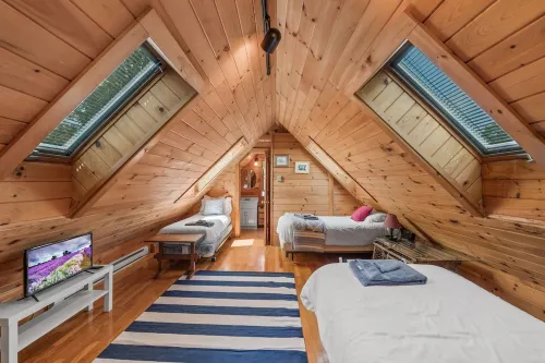 Oceanside Village Home~Private Fenced Yard~Reserved Parking