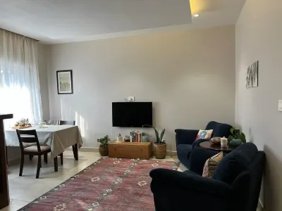 Three bedroom premium apartment located in a safe, quite street. Hotels in 