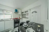 Modern Stay Near City & Park - 1+ Night Stays Hotels in Prestwich