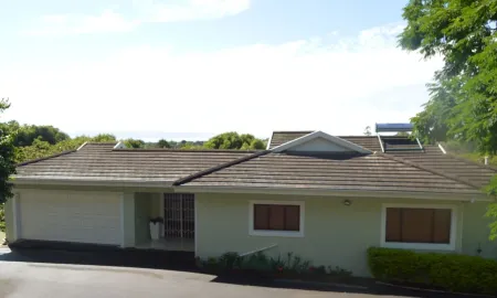 8 Sleeper Kingsize Vacation Home Rental Springside Road, Hillcrest Park, Durban Отели рядом с достопримечательностью «ChiroPlus Waterfall - Dr Brett Allison & Dr Tyron Dicks»