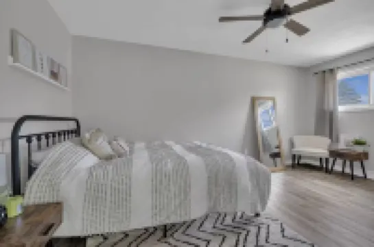 Niagara Family Stay | Near Brock, Falls & Wineries