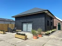 Atmospheric haystack in the Green Heart. Các khách sạn ở Alphen aan den Rijn