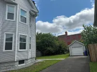 Cozy Home in Holyoke with 3 Bedrooms
