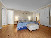 Lakefront Stunning Cape Cod Views w Private Lake Beach - Backyard is the Lake !