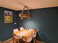 Vacation home Hirschturmblick- Cozy vacation home with terrace and playground Hotels in Dippoldiswalde