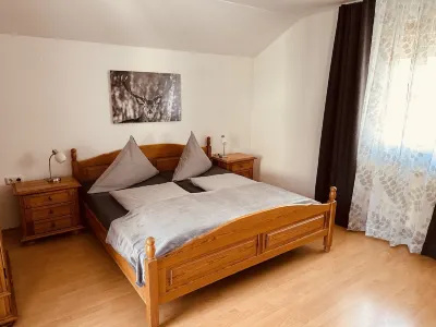 Cozy apartment on a quiet south-facing slope in close proximity to nature Hotels near Baumwipfelpfad Bayerischer Wald