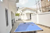 Slim Anyaiwe Apartments Hotels in 