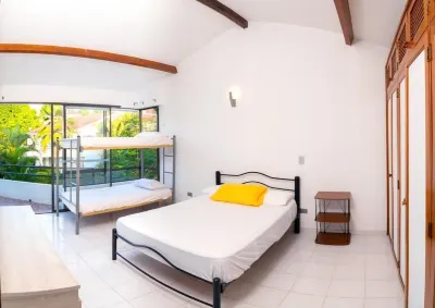 "APARTAMENTO EL PARAISO EN MELGAR "Hermoso apartamento para 12 personas  호텔