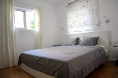 Nice apartment near the beach Hotels near בית החולים תל השומר/מנהלה