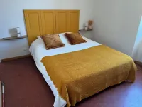 House in the village, near Avignon Hotels in Barbentane