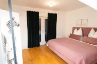 Seerose, City apartment, 5 minutes from the train station, 6 persons, 3 bedrooms