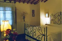 Room in Farmhouse with Swimming Pool Hotel a Bevagna