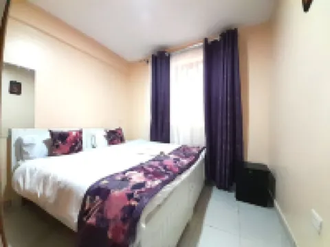 Cosy 2 Bedroom Apartment Master Ensuite! 5 Minutes from Town Center Isukha ICHINA酒店