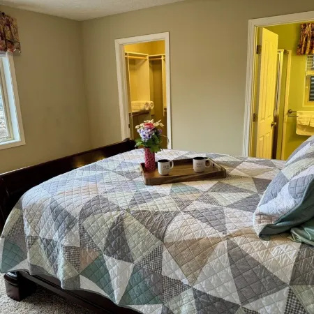 Luxurious Walkout Basement, 2 Suites, Kitchen & Scenic Views in Stevensville MT