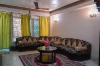 "Prime 4BHK: Ideal Location, 5 Min Walk to Market