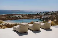 Seaside house with private pool, 100 metres from the beach