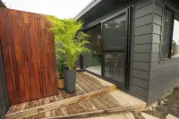 Stunning Studio in Berkeley - Entire Private Guesthouse + No Shared Spaces