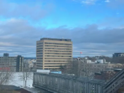 Suite stay in Uptown Saint John! Sleeps 12 TD Station & Aquatic Centre 5min walk