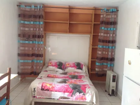 Spacious family home.personalized welcome for 6 people.between sea and mountains