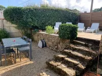 GITE LES CIGOGNES Hotels in Le Champ-Saint-Pere