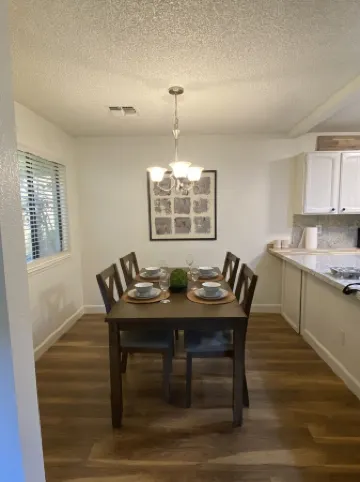 Modesto 2 Bdrm/2 Ba unit in gated area nr shopping, eateries, in unit wash/dryer