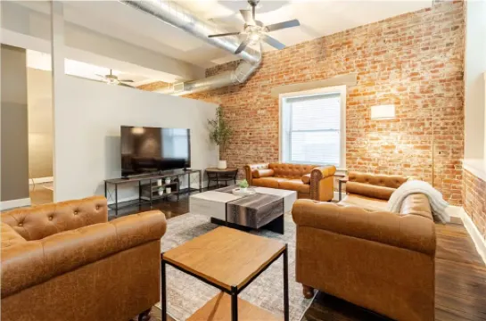 Upscale Downtown Indy 1Br Apartment Walk to Stadiums