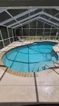 Pool house fits 8 comfortably, 2 living rooms, close to rivers, ocean, springs Hotels in Citrus Springs