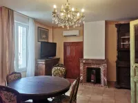 LA Maison DE Choubaka Hôtels à : Alignan-du-Vent