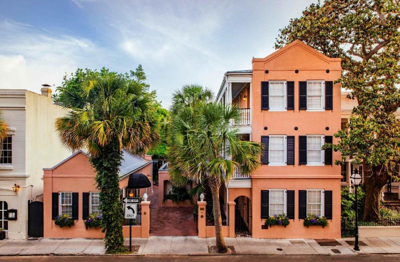 Elliott House Inn