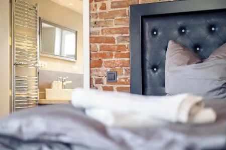 Bright loft apartment close to the beach in a quiet location