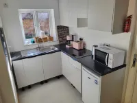 Rural Cottage| Stunning Views| with Free Parking| Quiet