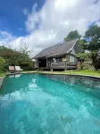 Pondok Mirah Villa- Rice Field Cottage With Pool – Tranquil Getaway