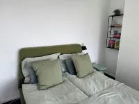 Chic apartment in a central location with a large balcony and views over the city 阿滕多恩住宿飯店
