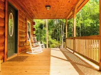 Chantilly Ridge. Hot Tub, Wifi, Near Blue Ridge Parkway