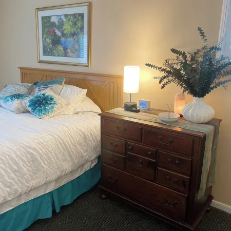 Luxe Condo in Norwich Less Than 3 Minutes From Mohegan Sun