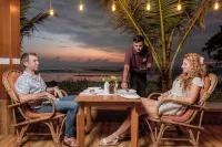 Amadi Beach Front Resort - Frühstück
