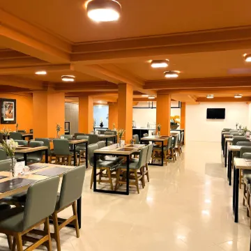 Le Village Flats e Hotel