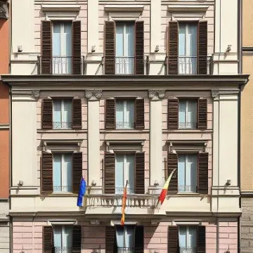 Stendhal Luxury Suites Hotels near Trevi Fountain