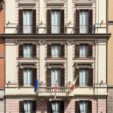 Stendhal Luxury Suites