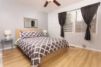 Spacious & Charming ★ UNC Home ★ Monthly Townhome ★ Pet Friendly Hotels in Carrboro