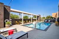 Home2 Suites by Hilton Irving/DFW Airport North - Pools