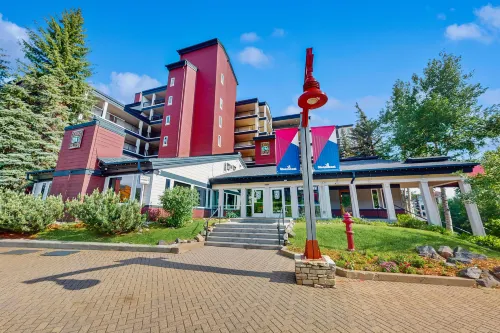 Torian Plum Plaza 705