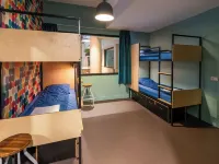 Stayokay Hostel Utrecht Centrum Hotel dekat Museum Central