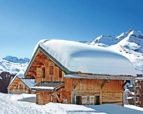 Apartment in France with Balcony Near Slopes Hotels in Huez