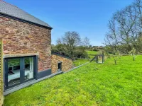 Cottage in Millbrook with Countryside Views