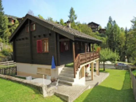 Glacier Views & Ski Trails Hotels in Naters