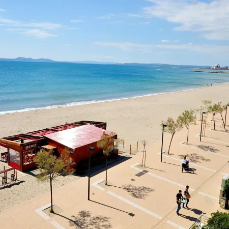 Studio in Roses near Santa Margarita Beach