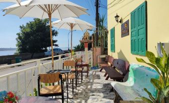 Sangthongrimkhong Hotel